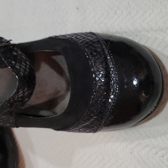 Dress shoes - Picture 4 of 9